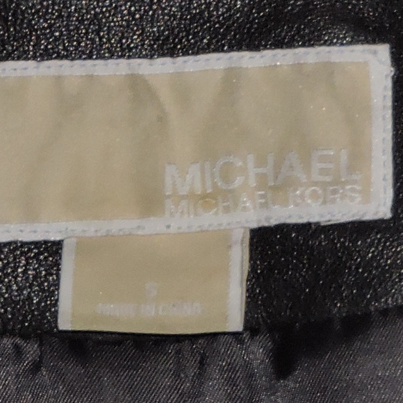 MICHAEL KORS 100% LEATHER JACKET SIZE SMALL - Picture 3 of 8